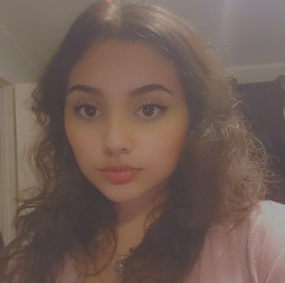 Meet your Posher, Mariela